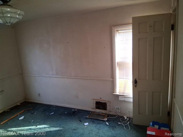 19211 Pierson Street, Detroit, MI 48219