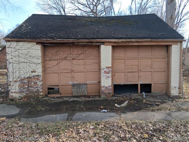 19211 Pierson Street, Detroit, MI 48219