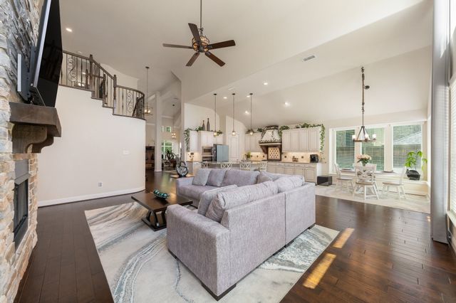 8621 Vatican Drive, Mckinney, TX 75071
