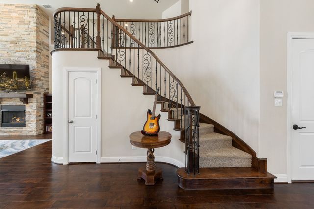 8621 Vatican Drive, Mckinney, TX 75071