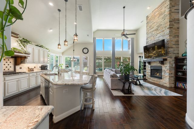 8621 Vatican Drive, Mckinney, TX 75071