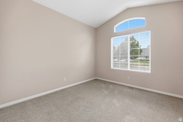 3674 W ELK VALLEY LN, South Jordan, UT 84009