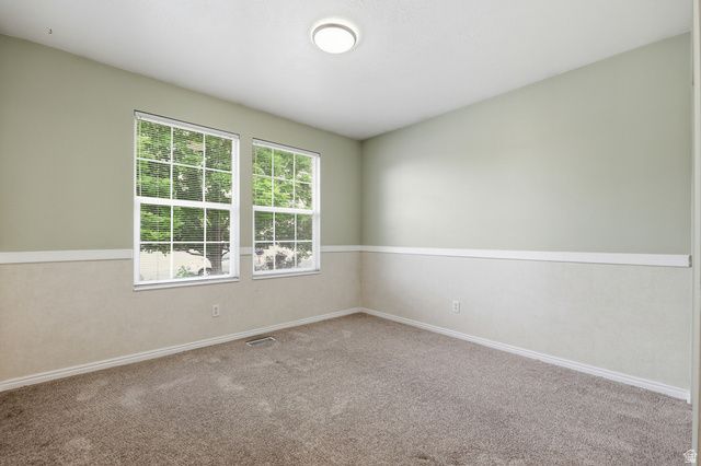 3674 W ELK VALLEY LN, South Jordan, UT 84009