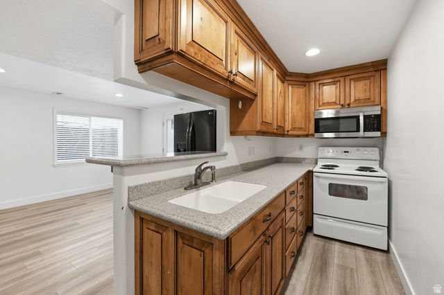 3674 W ELK VALLEY LN, South Jordan, UT 84009