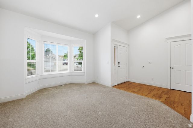 3674 W ELK VALLEY LN, South Jordan, UT 84009