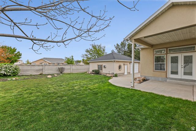 3674 W ELK VALLEY LN, South Jordan, UT 84009