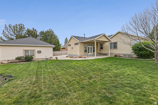 3674 W ELK VALLEY LN, South Jordan, UT 84009
