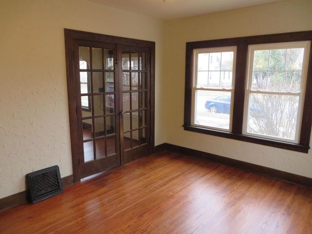 108 N Pearl Street, Janesville, WI 53548