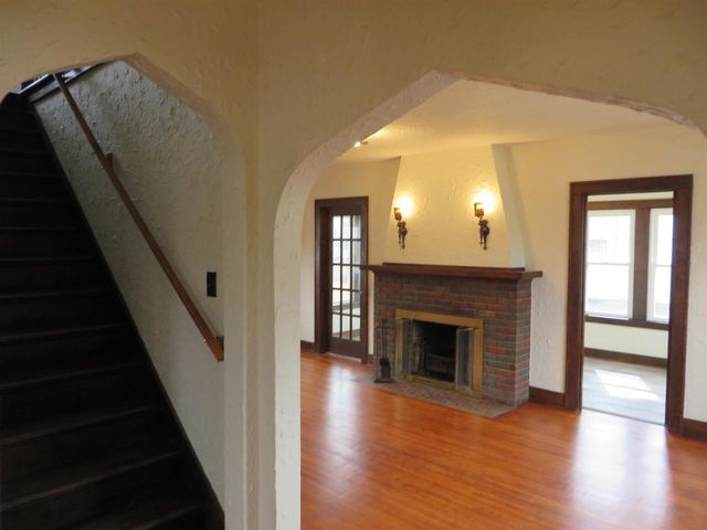 108 N Pearl Street, Janesville, WI 53548