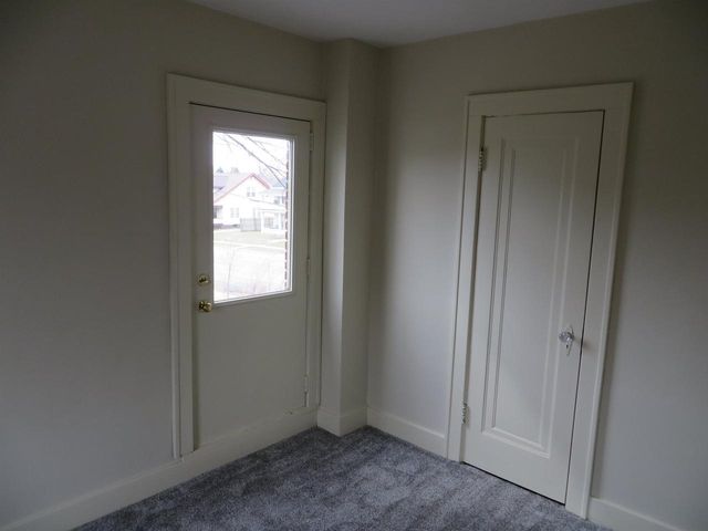 108 N Pearl Street, Janesville, WI 53548