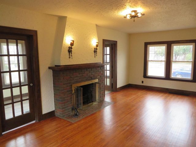 108 N Pearl Street, Janesville, WI 53548