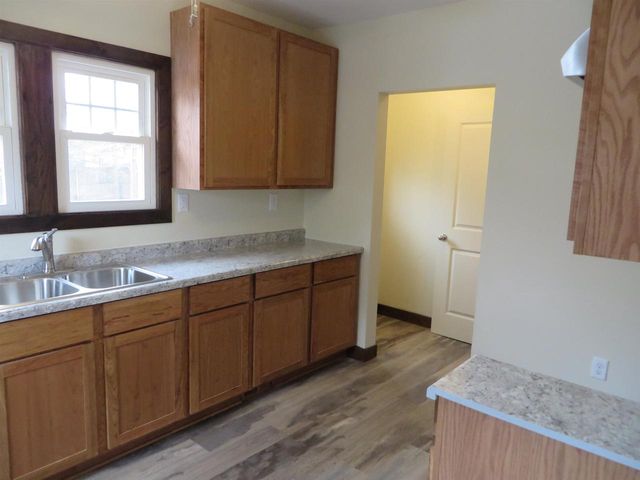 108 N Pearl Street, Janesville, WI 53548