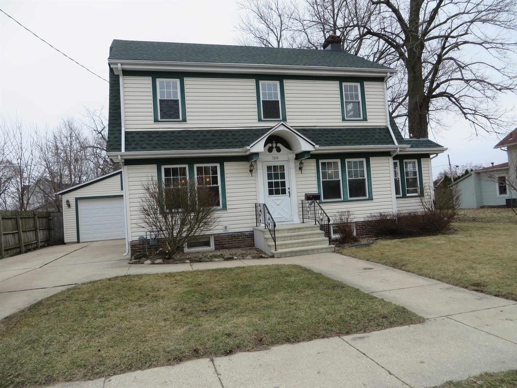 108 N Pearl Street, Janesville, WI 53548