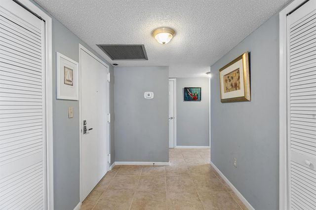 4200 N Ocean Drive 2-201, Singer Island, FL 33404