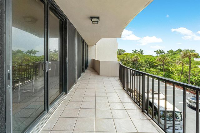 4200 N Ocean Drive 2-201, Singer Island, FL 33404