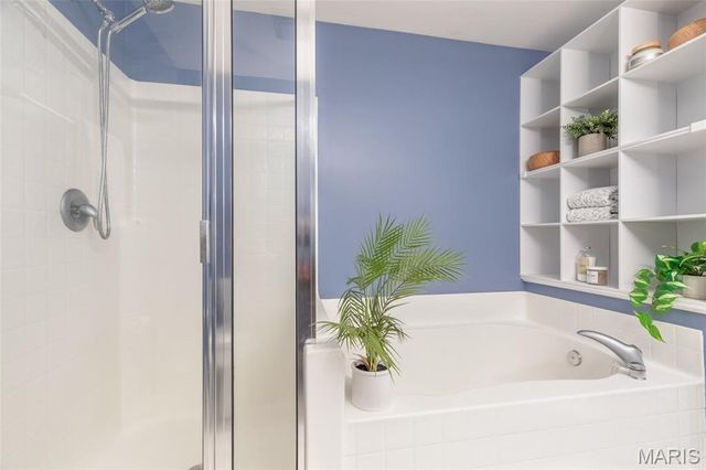 4256 Olive Street 4256, St Louis, MO 63108