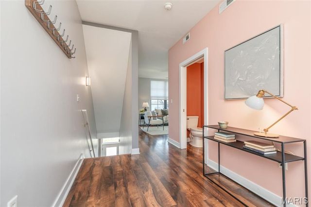 4256 Olive Street 4256, St Louis, MO 63108