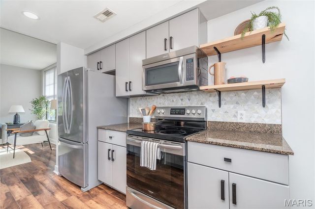 4256 Olive Street 4256, St Louis, MO 63108