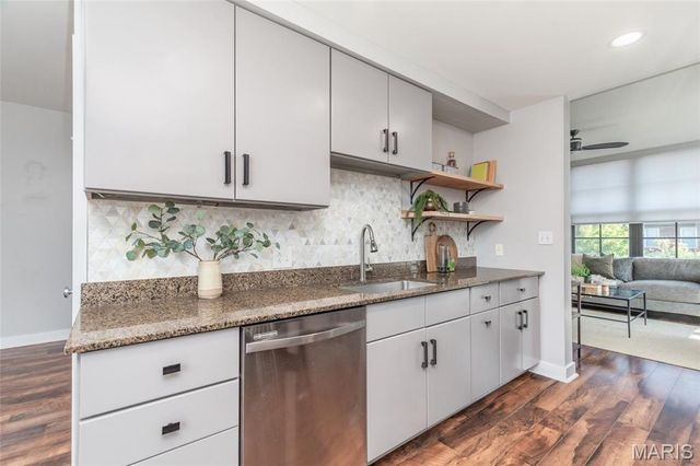 4256 Olive Street 4256, St Louis, MO 63108