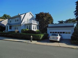 19 S Crescent Circuit, Boston, MA 02135
