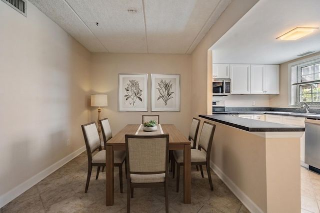 8565 12TH WAY N A, St Petersburg, FL 33702