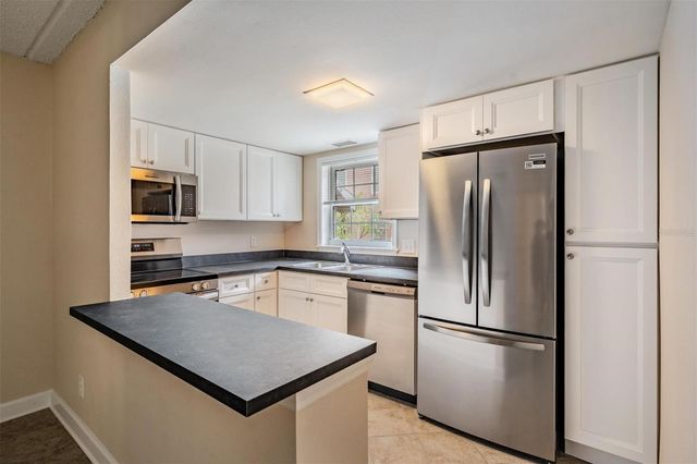 8565 12TH WAY N A, St Petersburg, FL 33702