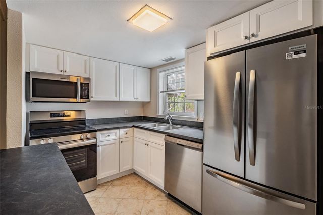 8565 12TH WAY N A, St Petersburg, FL 33702