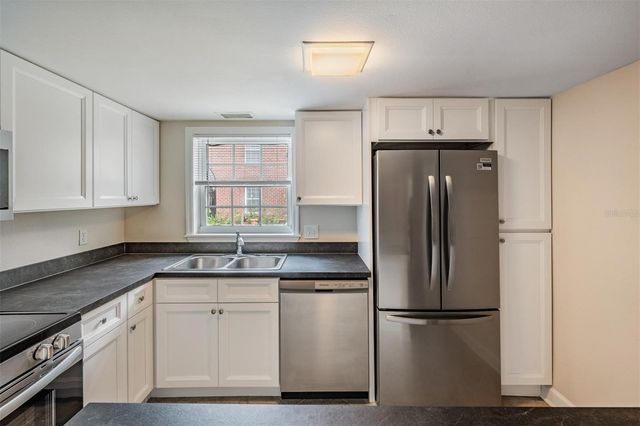 8565 12TH WAY N A, St Petersburg, FL 33702