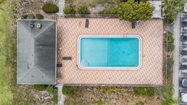 8565 12TH WAY N A, St Petersburg, FL 33702
