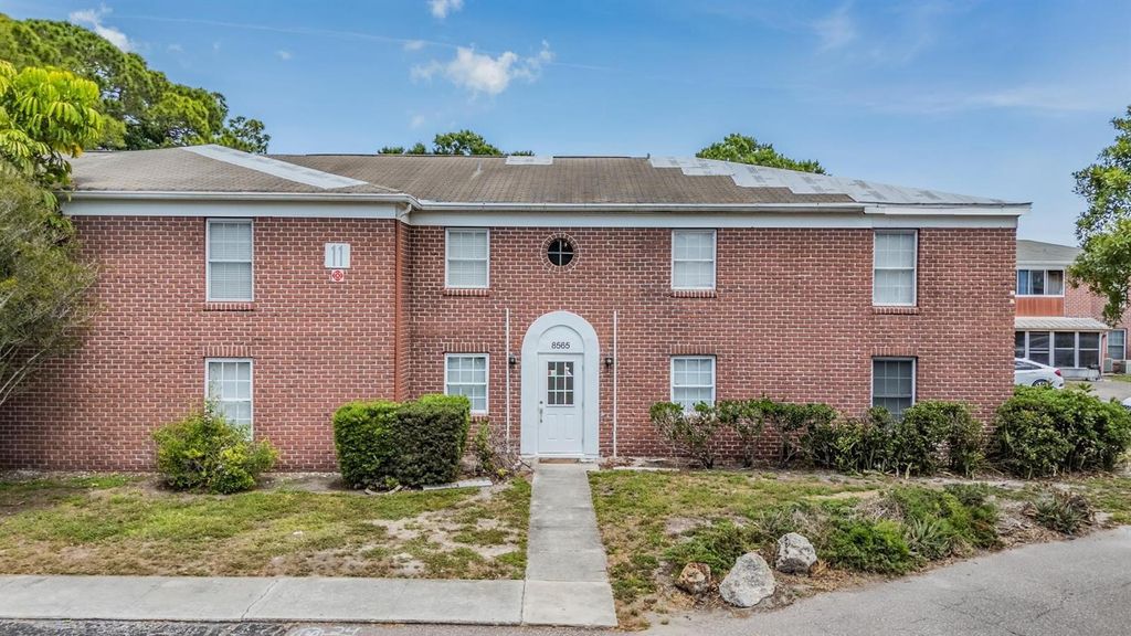 8565 12TH WAY N A, St Petersburg, FL 33702