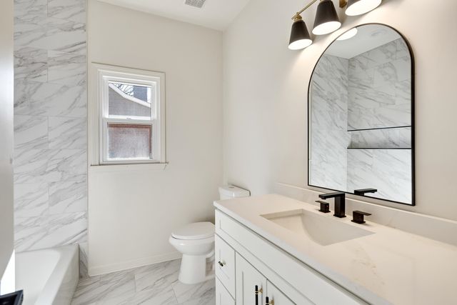 939 FALLEN OAKS DR, Collierville, TN 38017