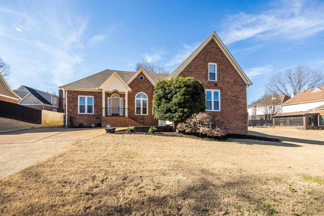 939 FALLEN OAKS DR, Collierville, TN 38017