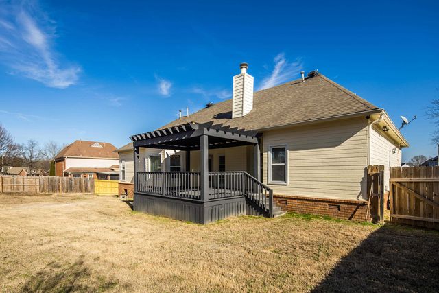 939 FALLEN OAKS DR, Collierville, TN 38017