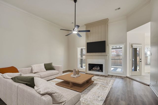 939 FALLEN OAKS DR, Collierville, TN 38017