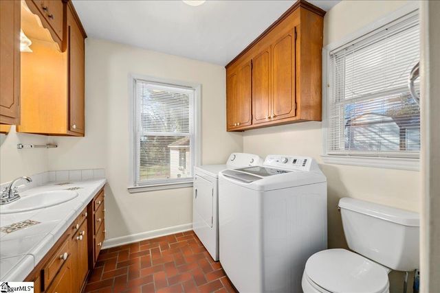 238 California Avenue, Spartanburg, SC 29303