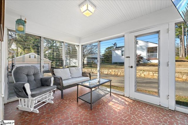 238 California Avenue, Spartanburg, SC 29303