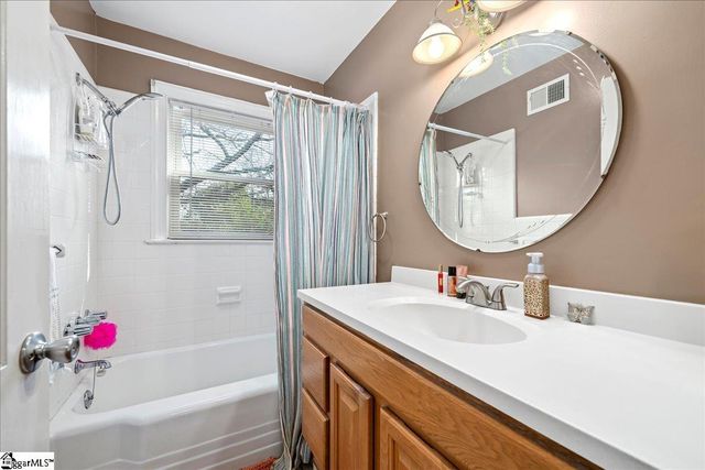 238 California Avenue, Spartanburg, SC 29303