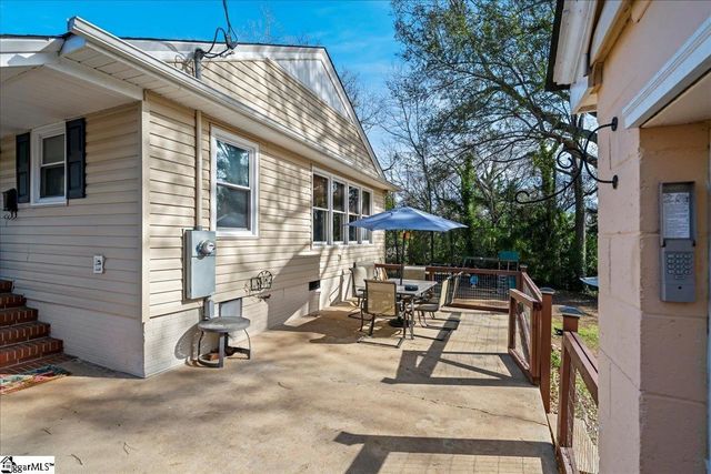 238 California Avenue, Spartanburg, SC 29303