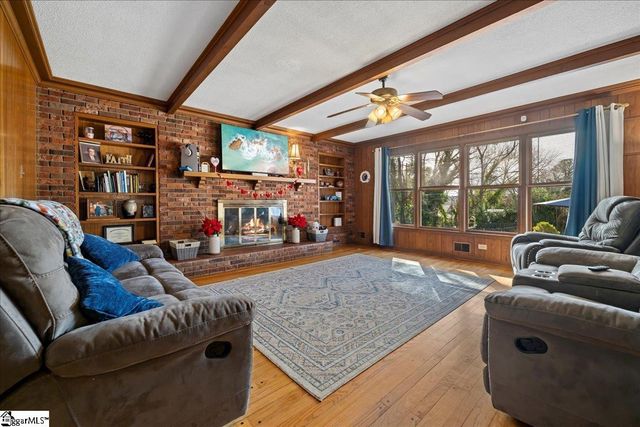 238 California Avenue, Spartanburg, SC 29303