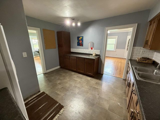 942 11th Street, Monroe, WI 53566