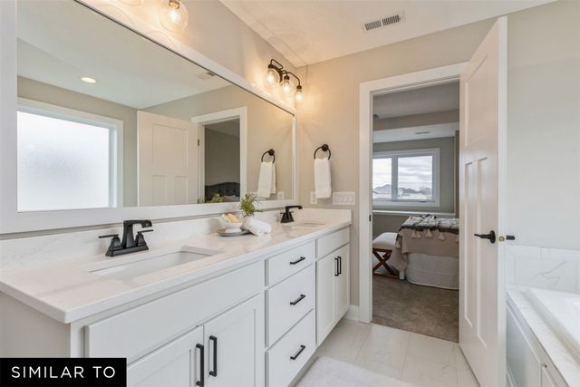 657 34th Street SE, Altoona, IA 50009