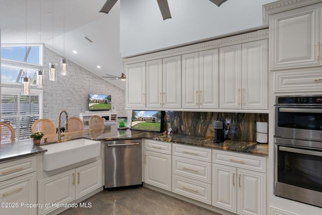 431 Hampshire Avenue, Spring Hill, FL 34606