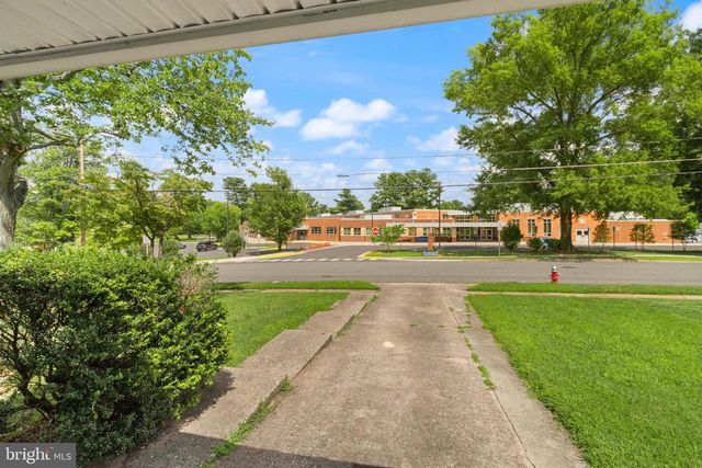 5412 NUTTING DR, Springfield, VA 22151