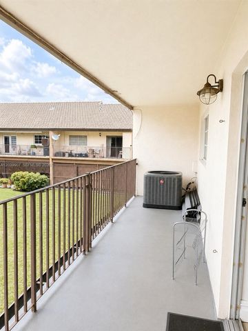 8851 NW 119th St 1206-1, Hialeah Gardens, FL 33018