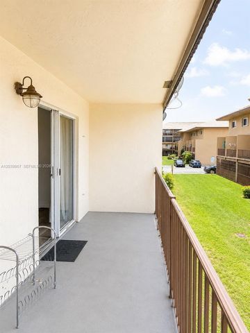 8851 NW 119th St 1206-1, Hialeah Gardens, FL 33018