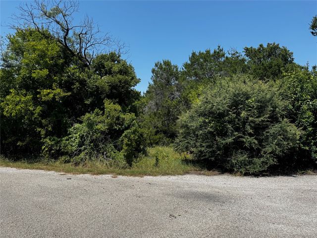 4203 Taos Court, Granbury, TX 76048