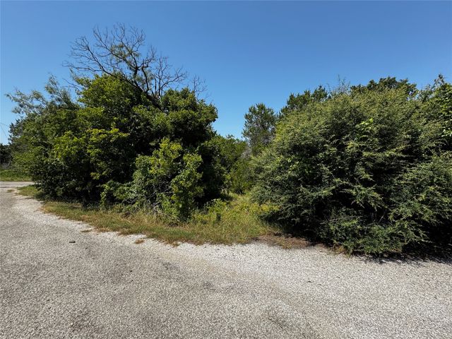 4203 Taos Court, Granbury, TX 76048