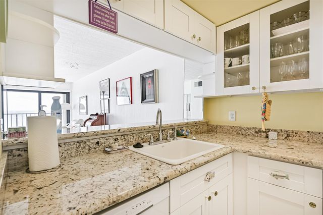 7310 Seawall Boulevard 705, Galveston, TX 77551