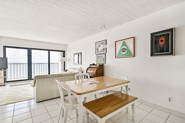 7310 Seawall Boulevard 705, Galveston, TX 77551