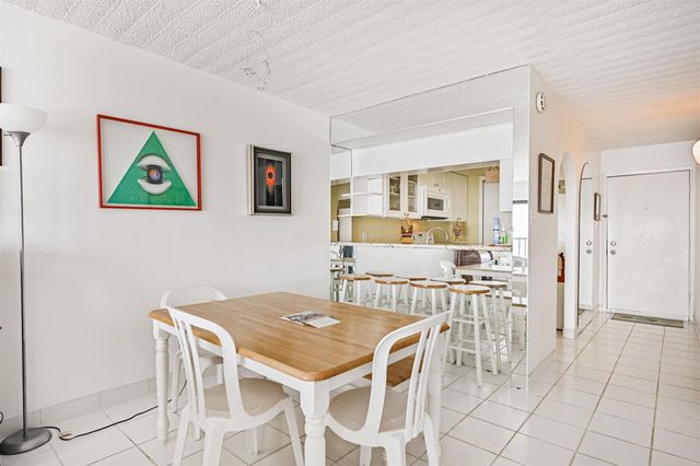 7310 Seawall Boulevard 705, Galveston, TX 77551